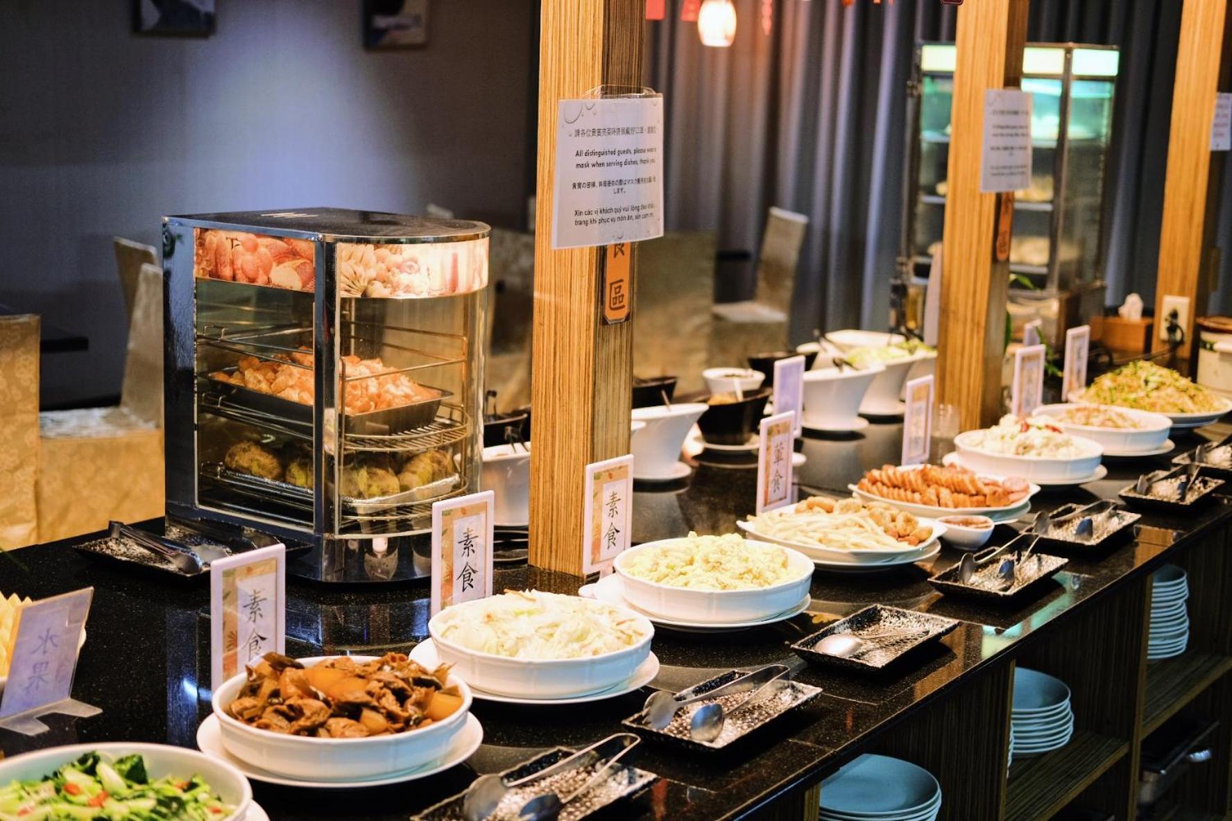 友愛京賞國際大飯店 Yoai Jing Shang Hotel Каосюн Екстериор снимка