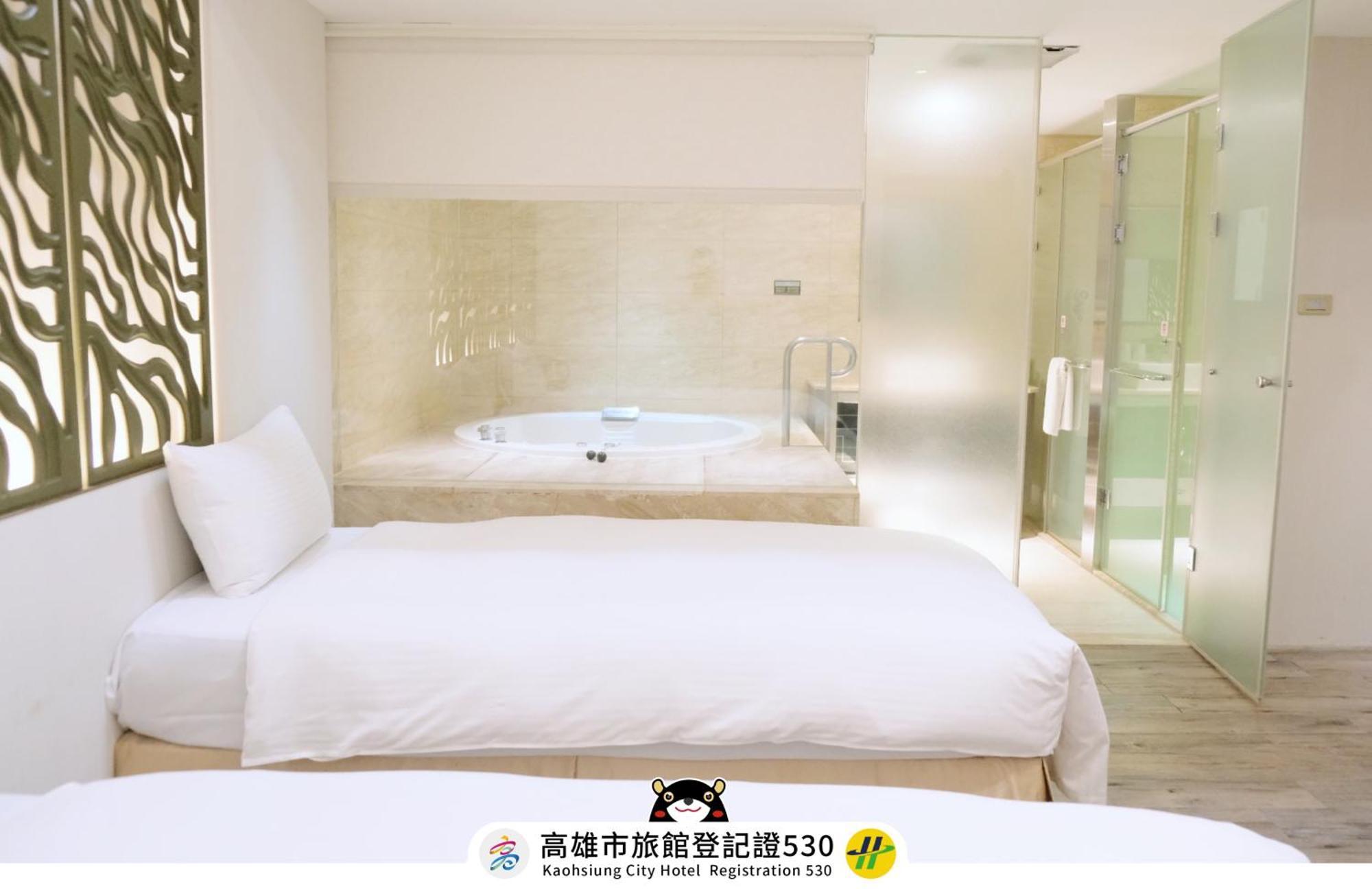 友愛京賞國際大飯店 Yoai Jing Shang Hotel Каосюн Екстериор снимка